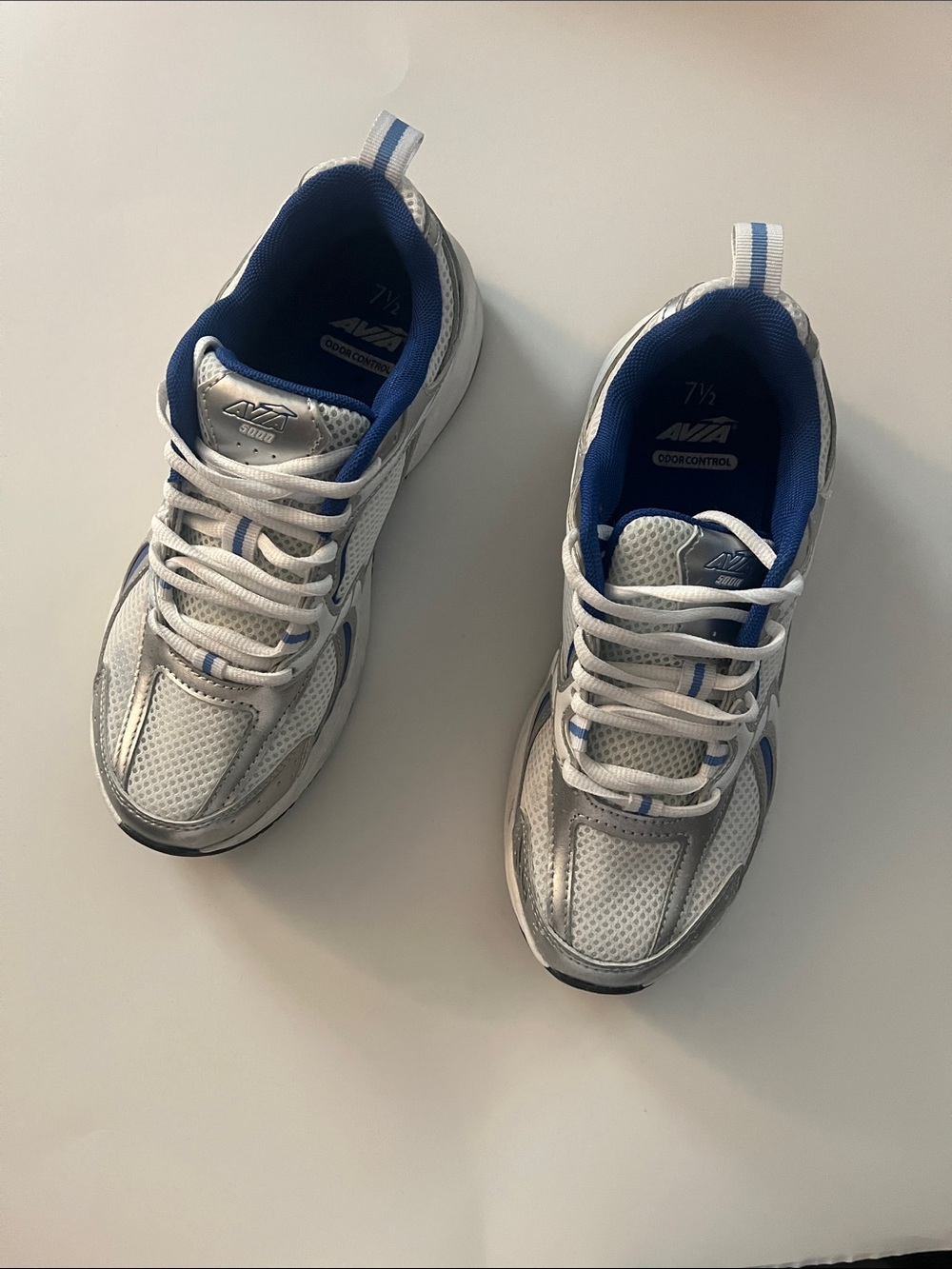 Avia Kids White Sneakers with Blue Lining